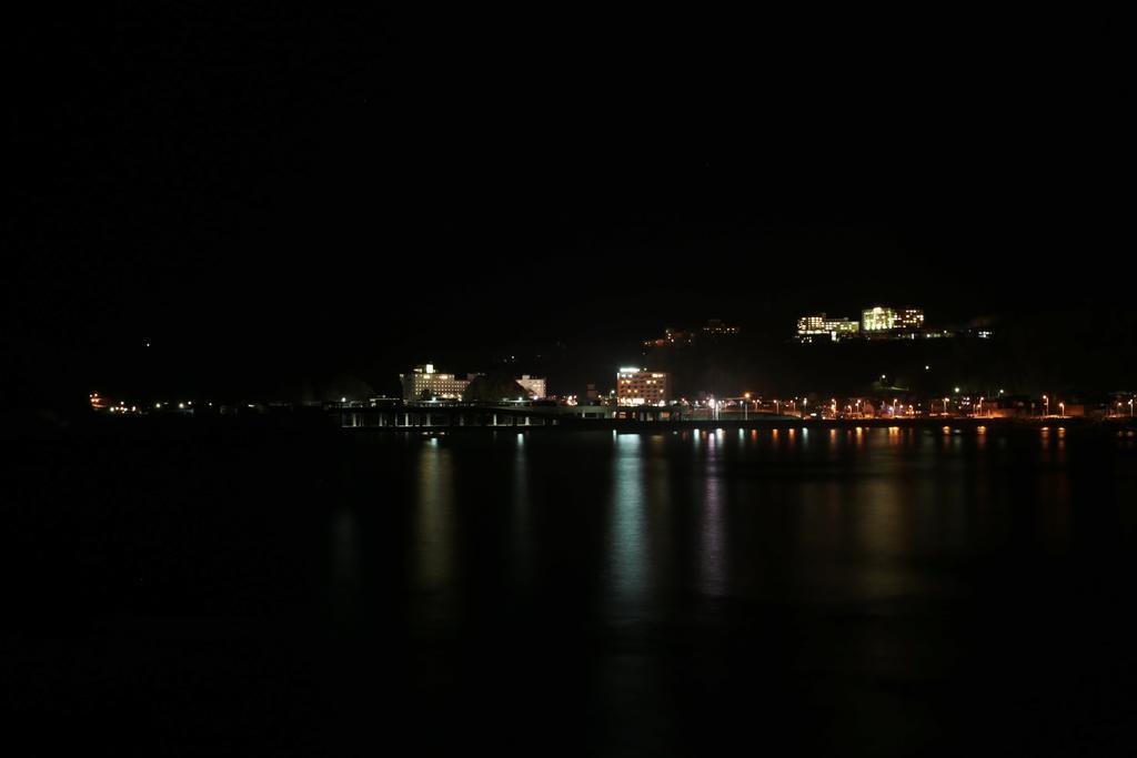 Iruka Hotel Shari Bagian luar foto