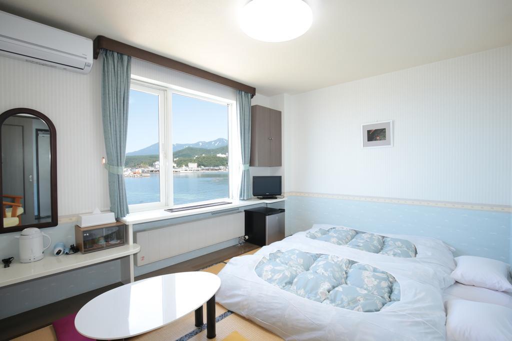 Iruka Hotel Shari Bagian luar foto