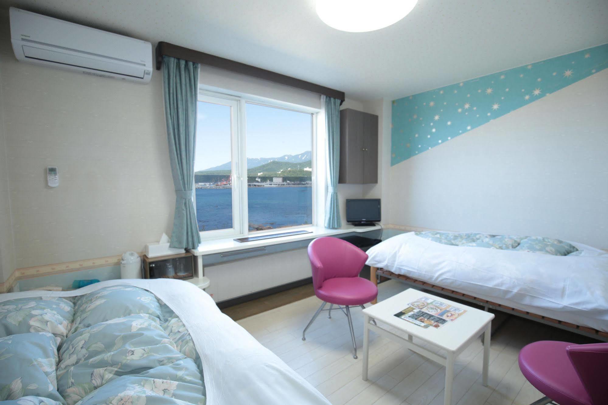 Iruka Hotel Shari Bagian luar foto