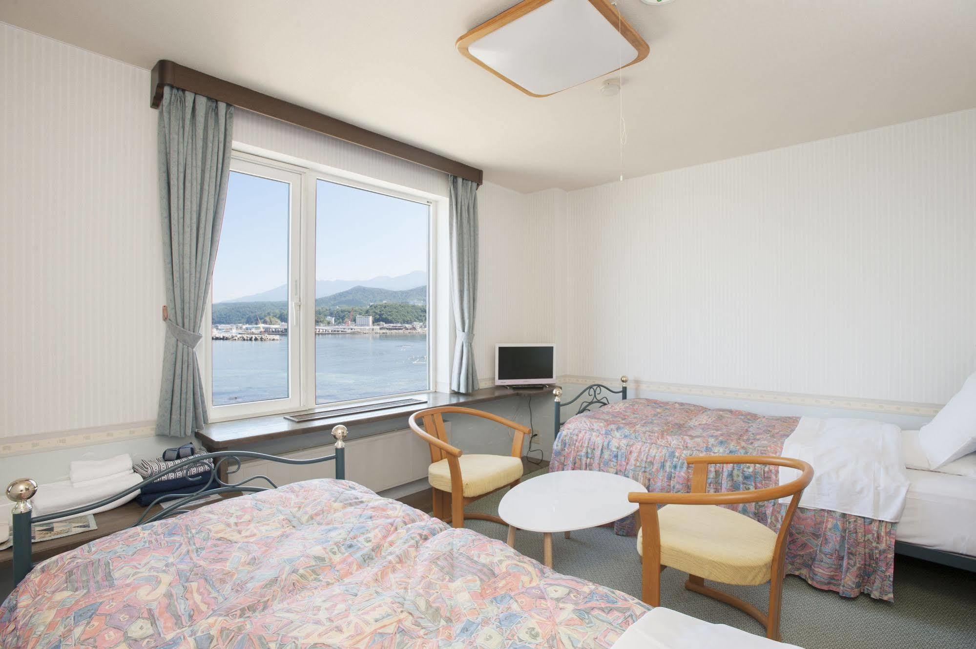 Iruka Hotel Shari Bagian luar foto
