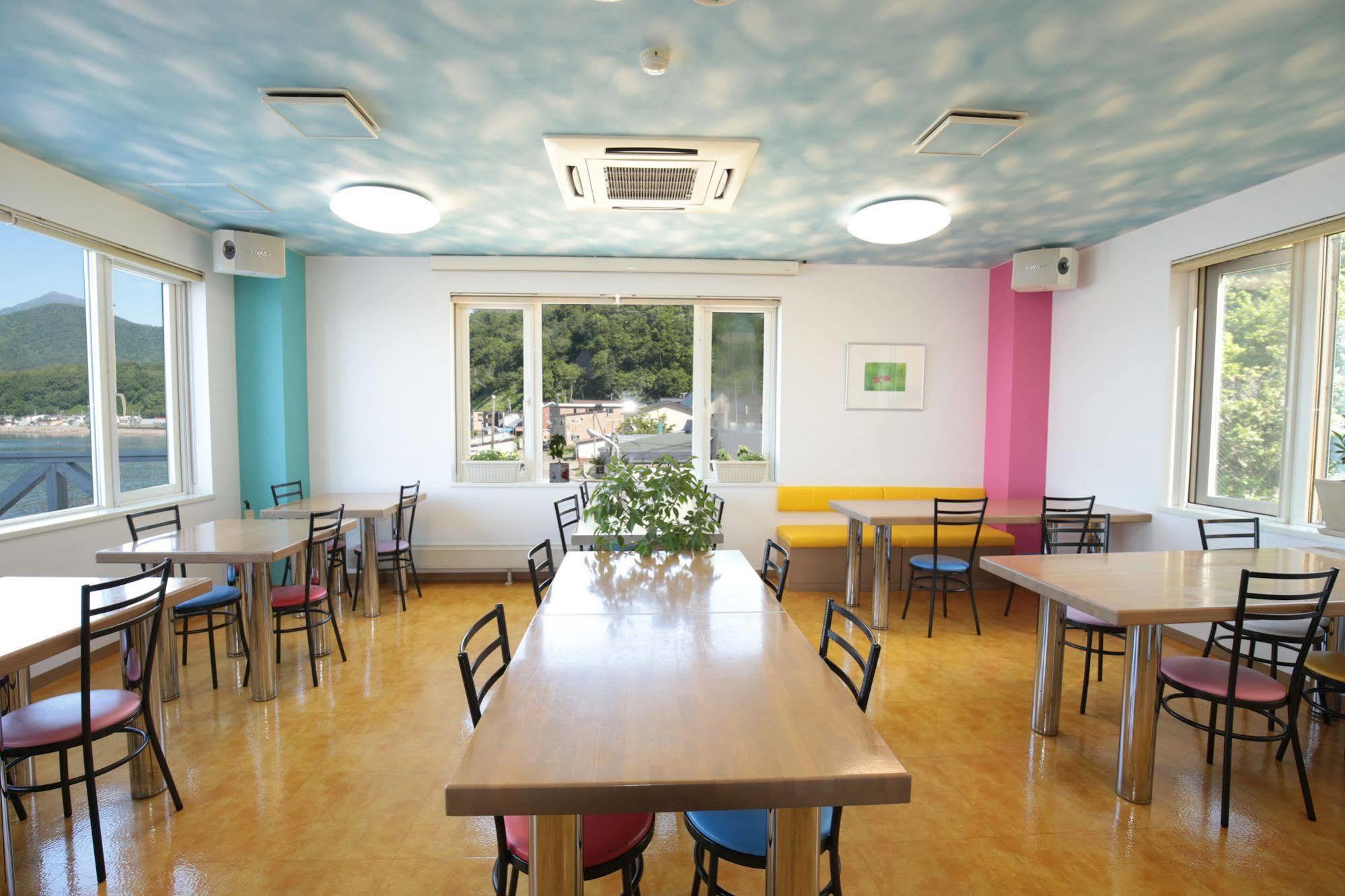 Iruka Hotel Shari Bagian luar foto